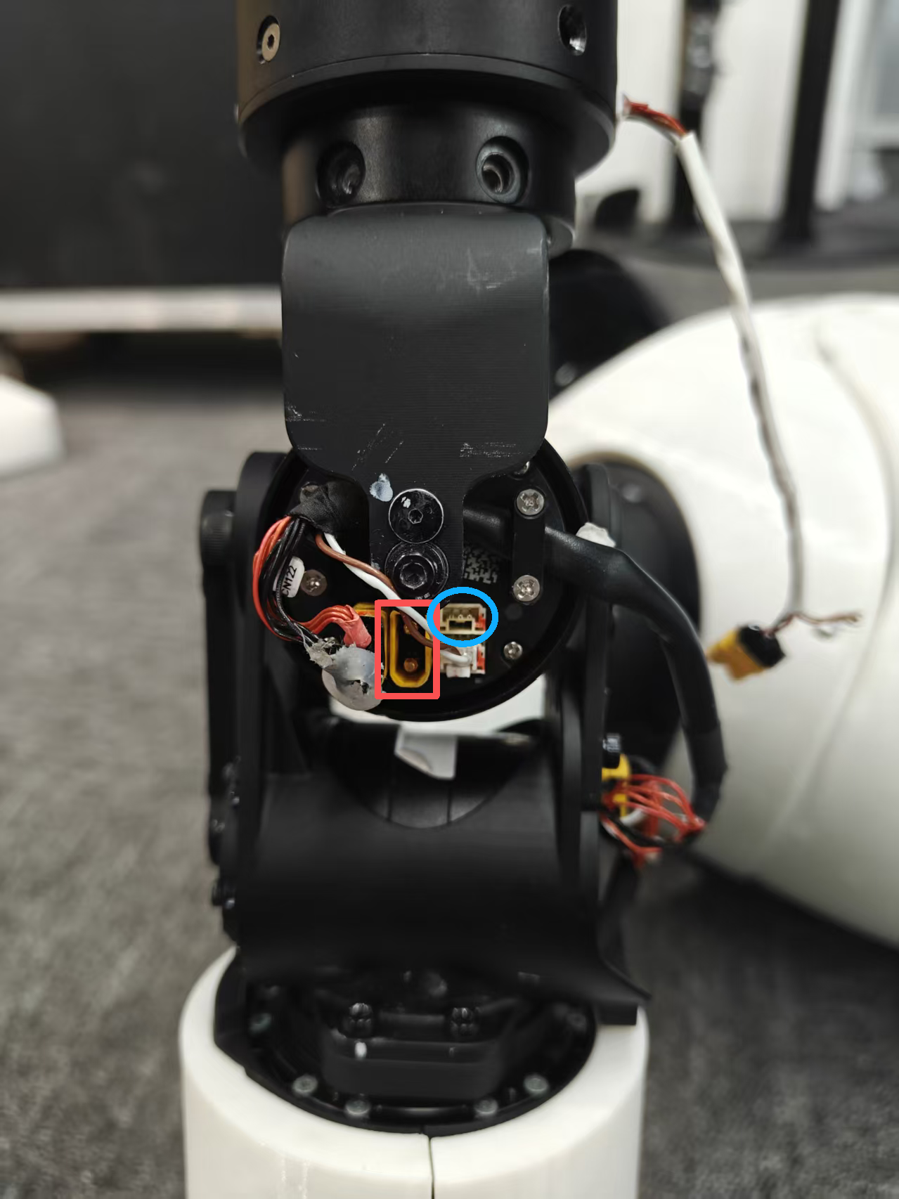 Yellow wire connects to the red box; white wire connects to the blue box.